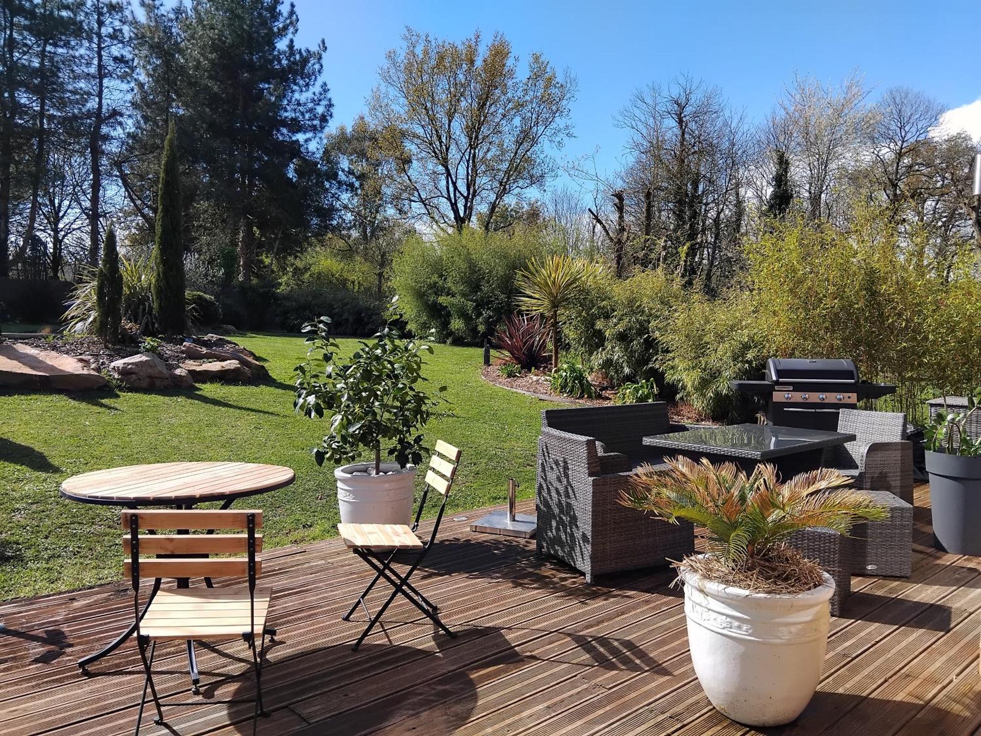 Chambre Dans Un Ecrin De Verdure Angrie Exterior foto